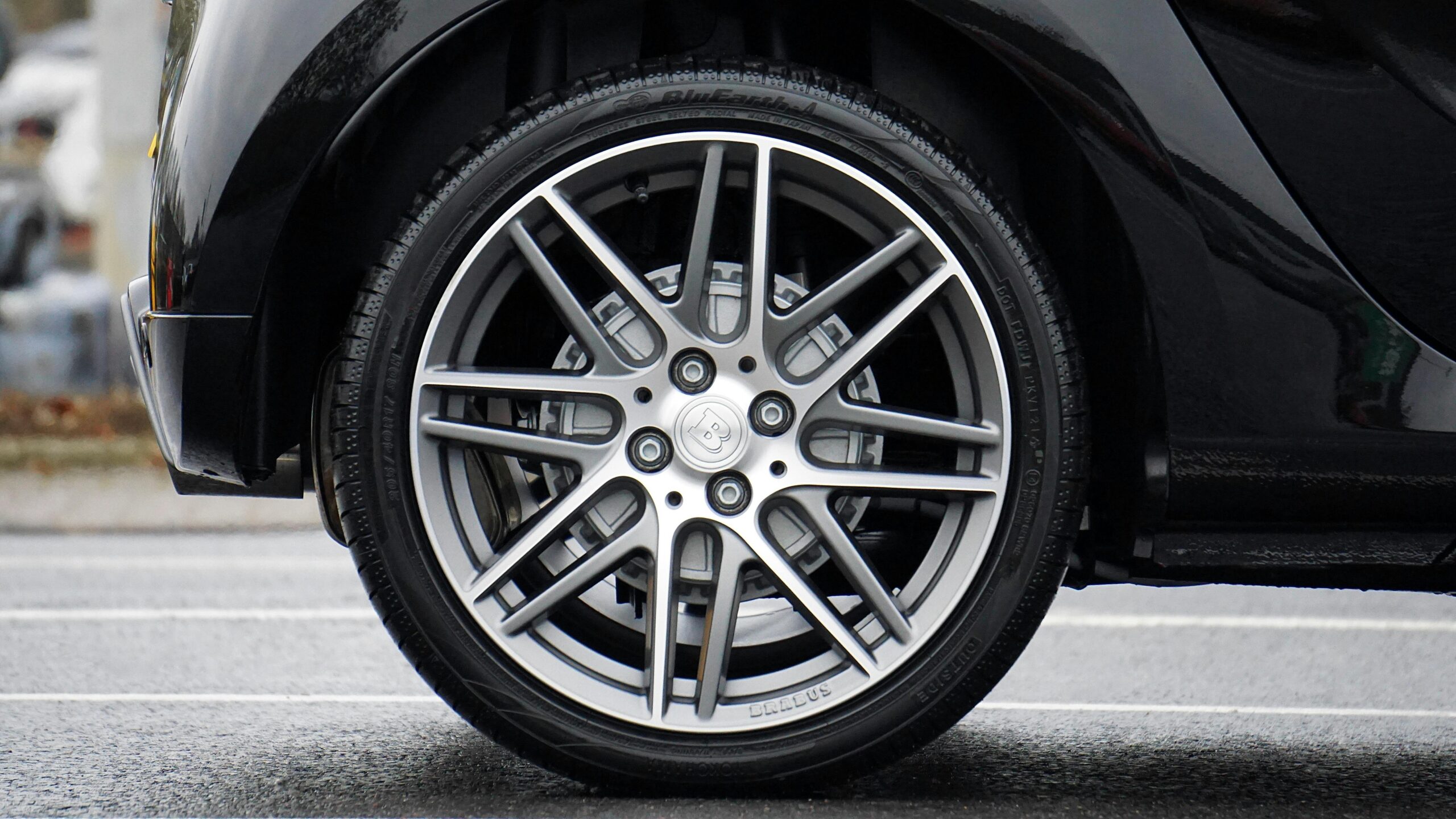 Vasarinės padangos 255/35 R19 galingiems automobiliams
